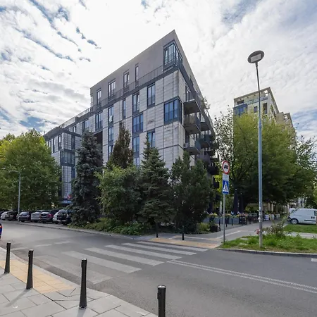 Charming With Parking By Renters Apartament Warszawa